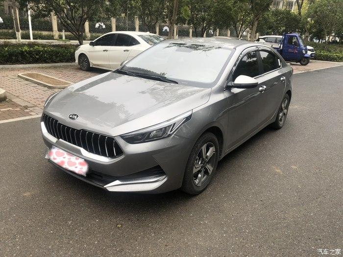 不愧是颜值和实力并存的起亚k3你值得拥有
