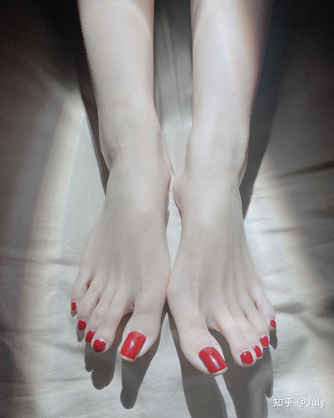 女生的脚趾能有多好看呢