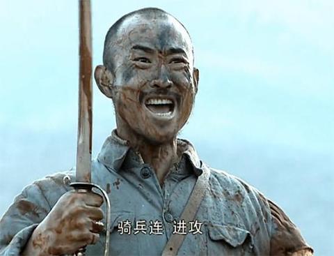 戠