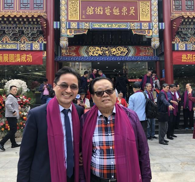 著名书法家米南阳(右一)与《非遗之美》总编姚泽民(左一)著名画家刘