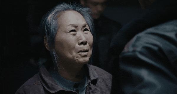 《常见副作用》开年神作,100%好评凭什么?