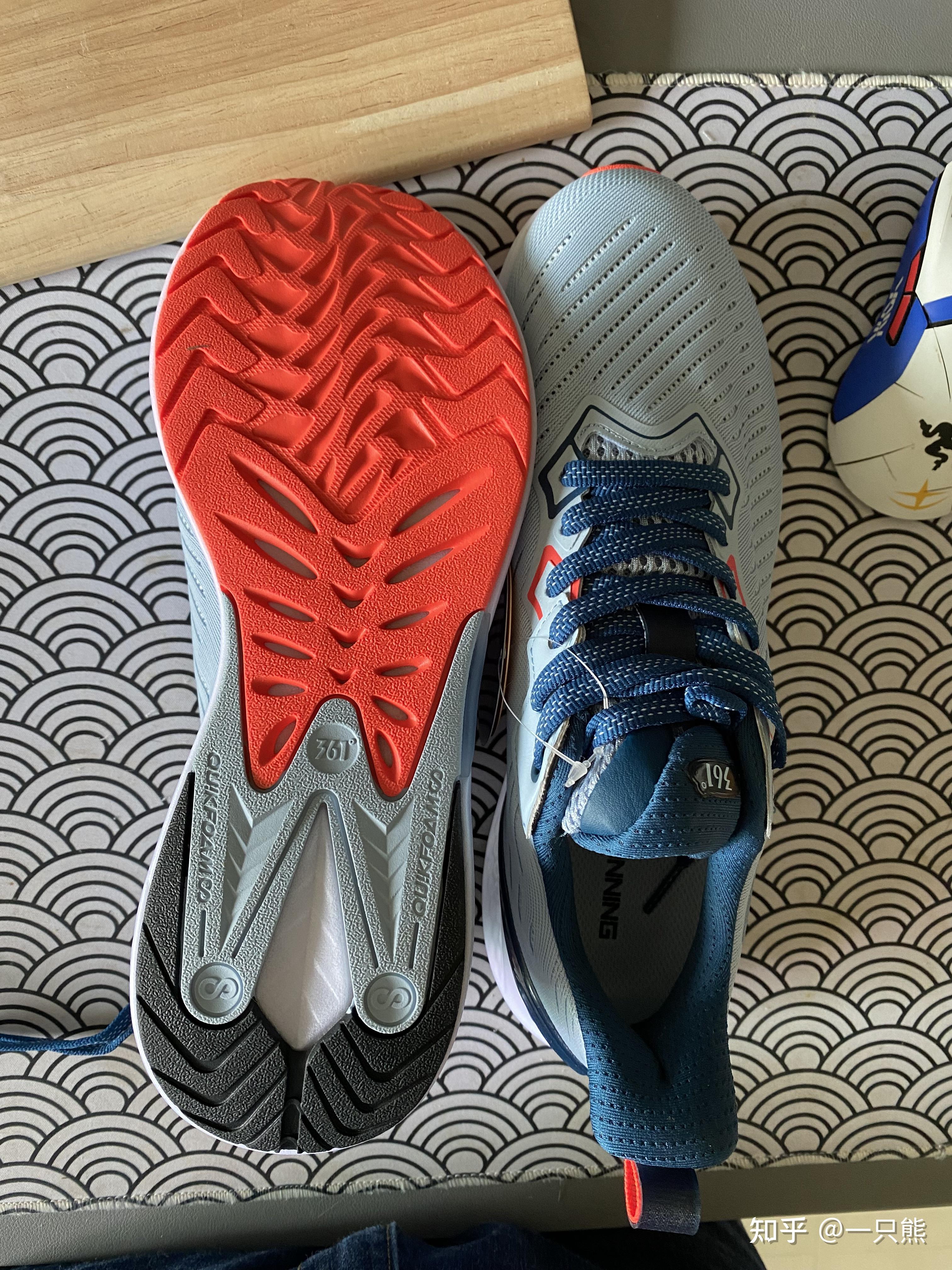 我的跑步装备入手361q弹飞翼20跑鞋简单开箱