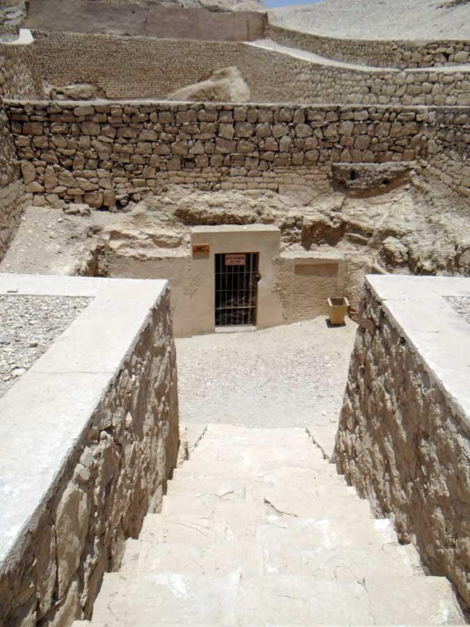 埃及贵族墓孔苏khonsu墓tt31壁画祭司家族对蒙图神船的崇拜160幅图