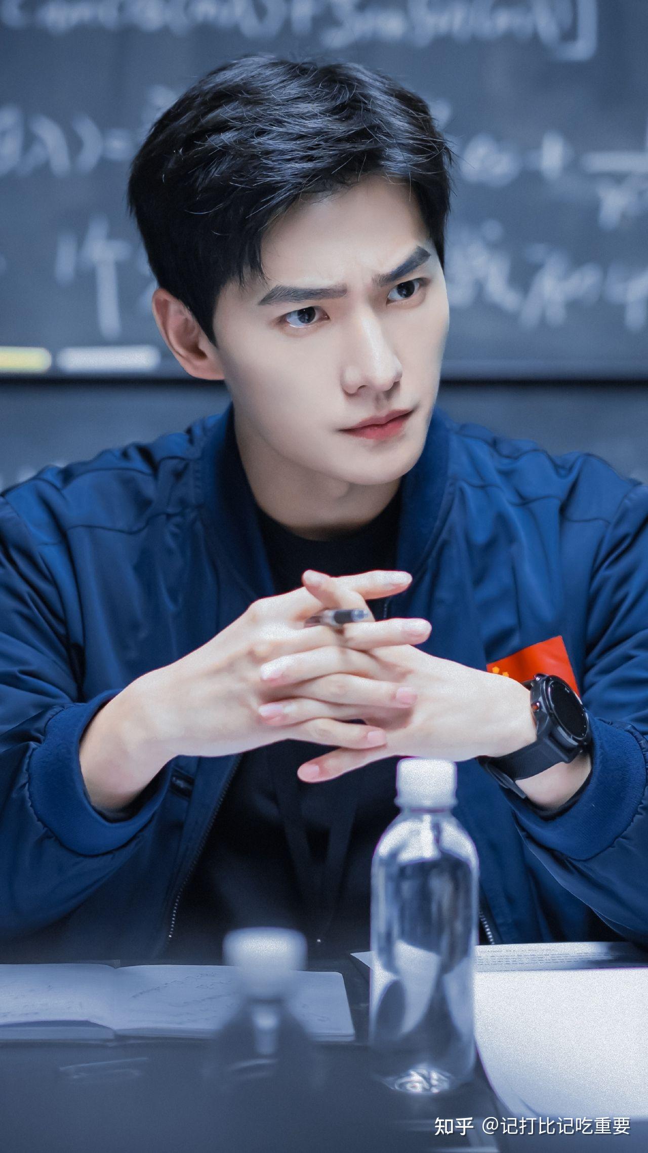 说出你认为颜值高的男明星.