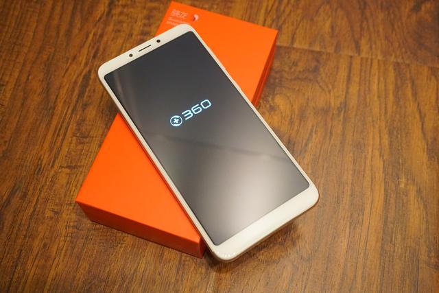 6g运存5000毫安电池全面屏手机降价不足一千四性价太高