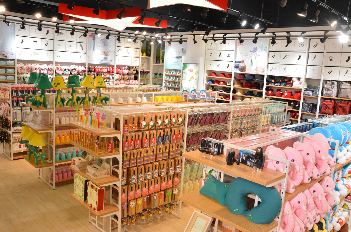 开一家10元精品店赚钱吗需要多少钱