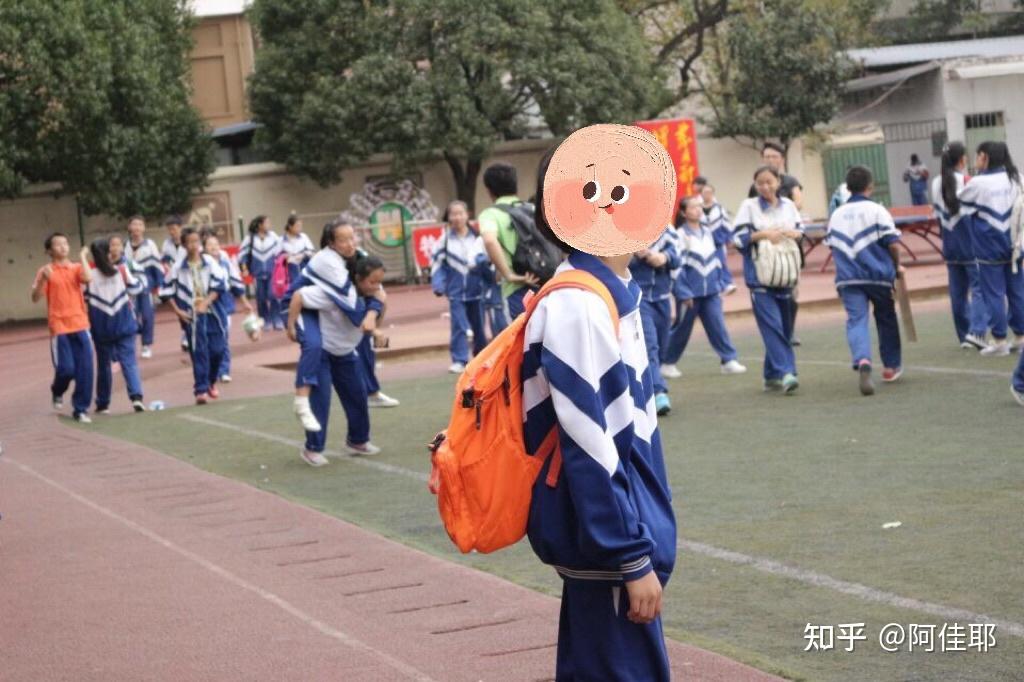 怎么让自己看起来不好欺负 v2-c2ce80de10fae197cef754a46e6c1a5c_r.jpg