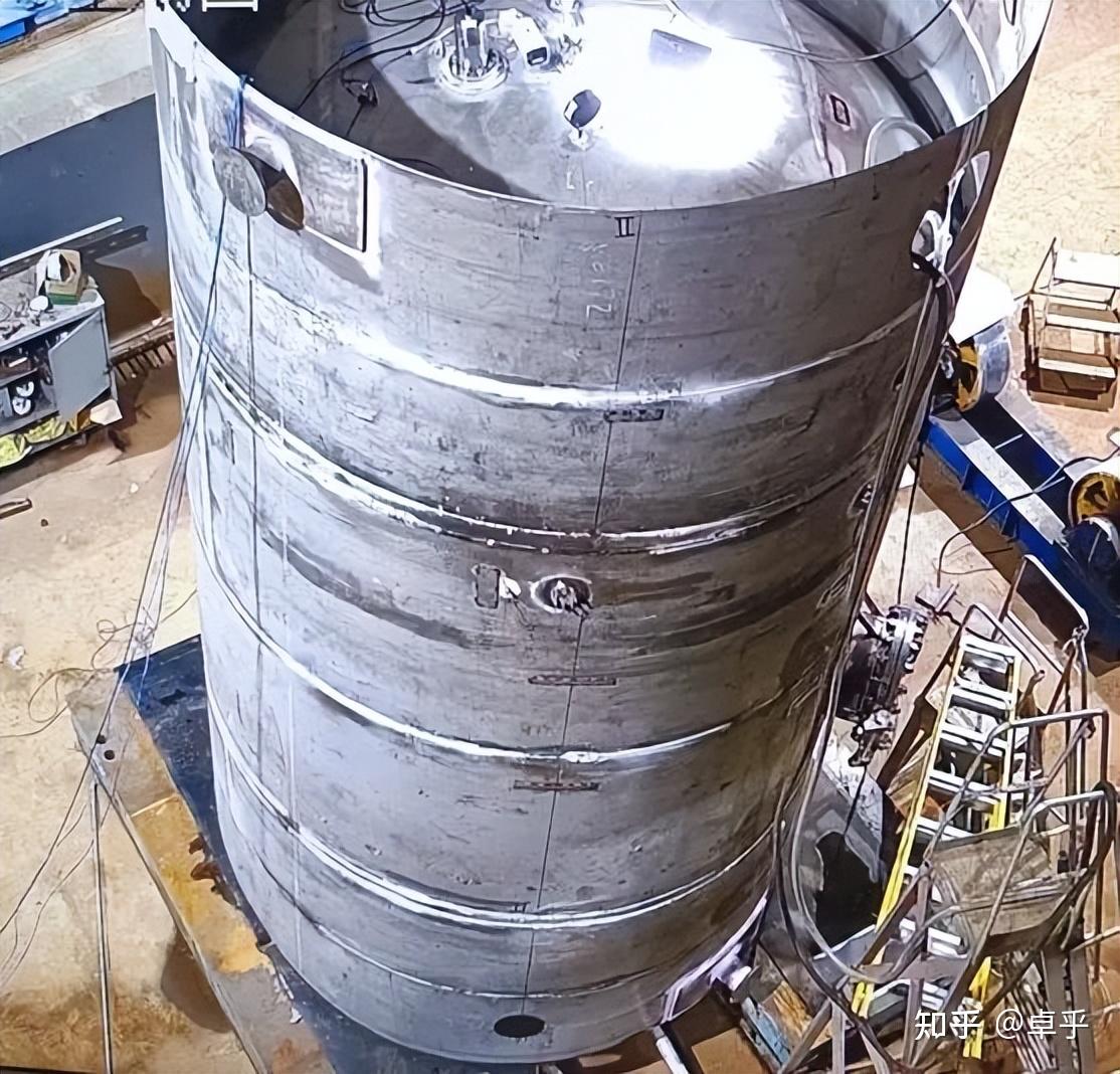 目前公司主要产品为自主研发的"元行者一号"中大型不锈钢可复用液体