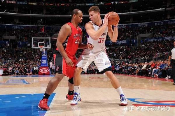 罚球怪异的传奇生涯:从落选秀到被人熟知,NBA最矮的首发中锋! - 知乎