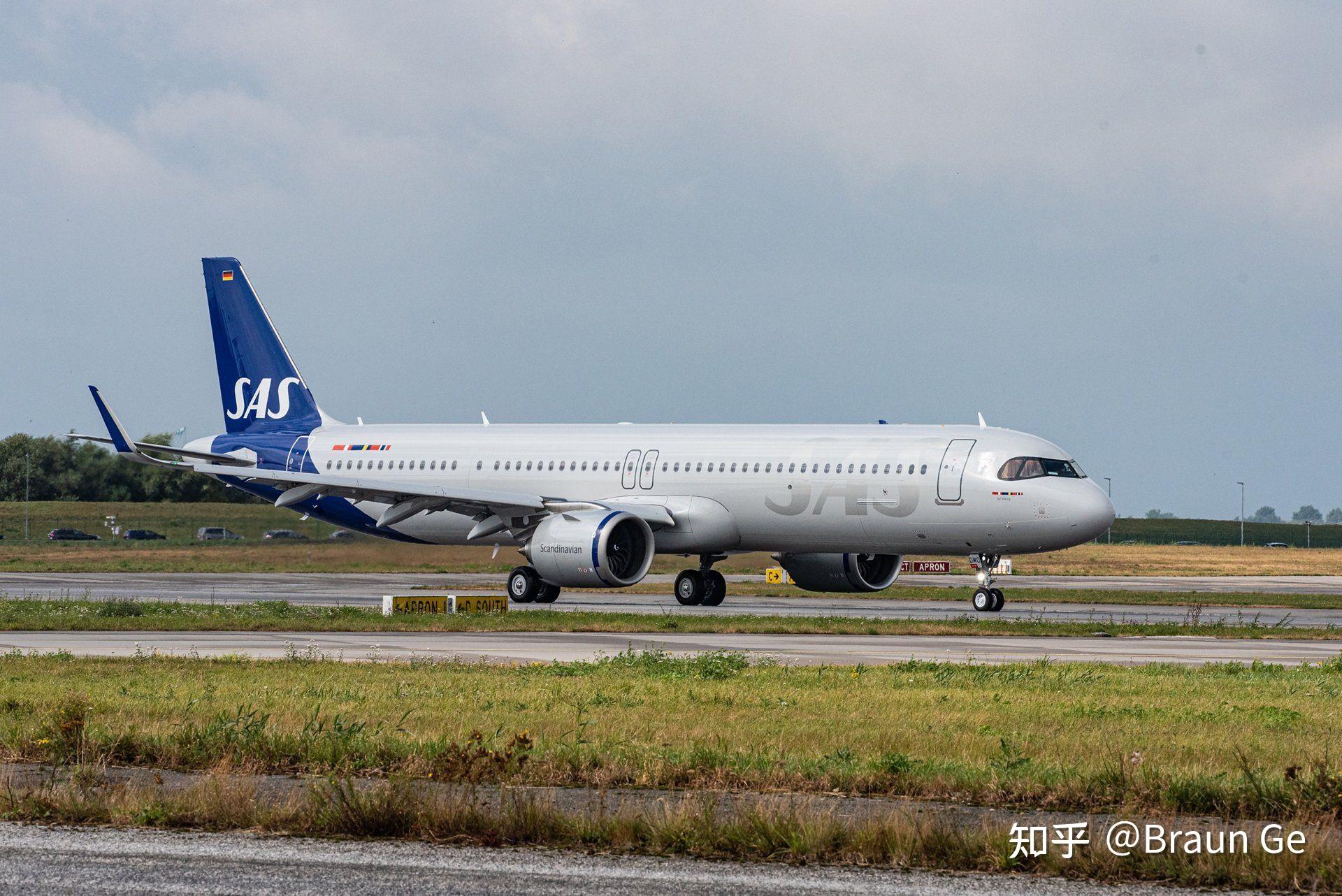 a350,787的黑墨镜晚上会影响驾驶员视线么?
