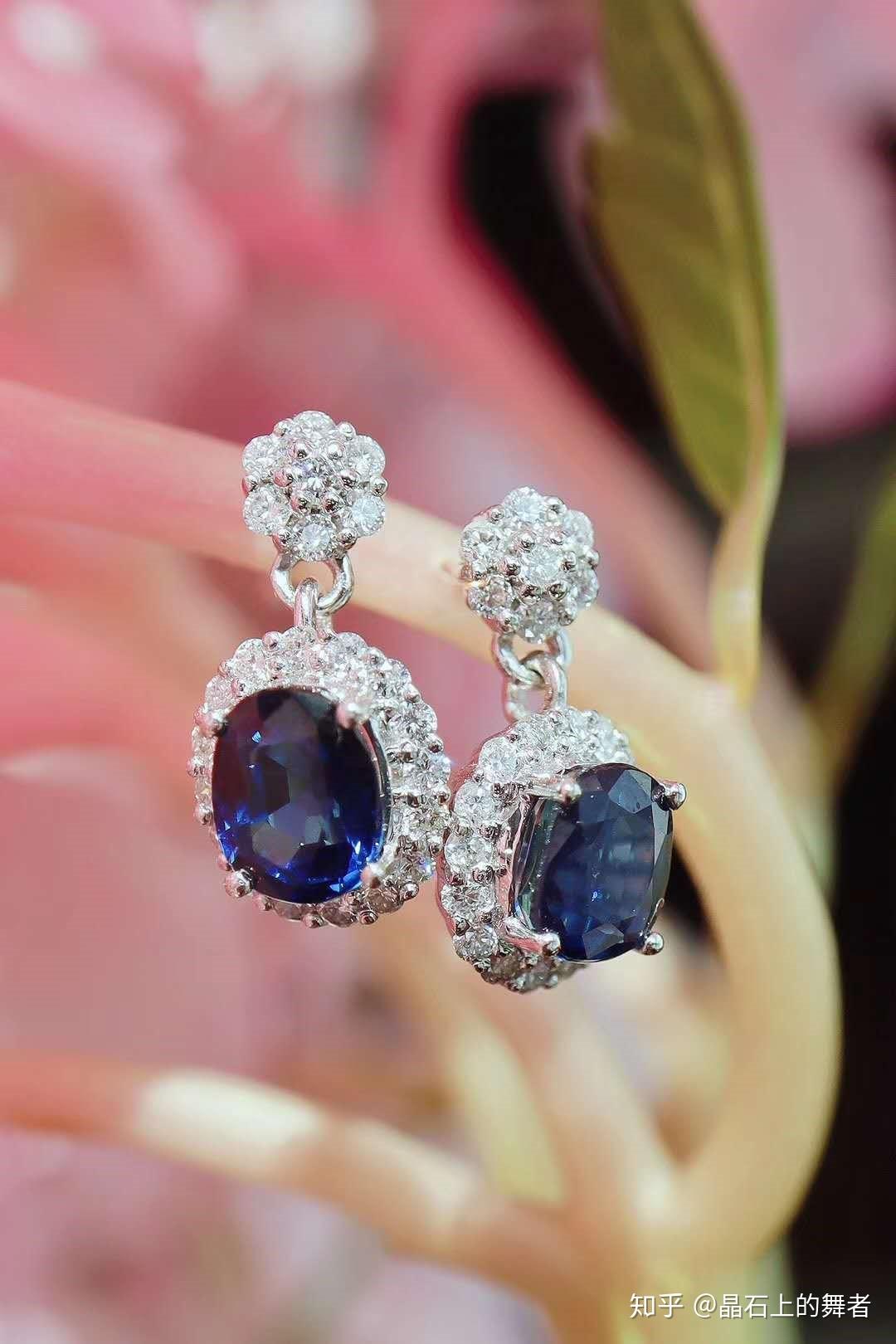 红蓝绿宝石配什么珍珠好看 v2-c347d565092b76d0379c3712d354b1f4_r.jpg