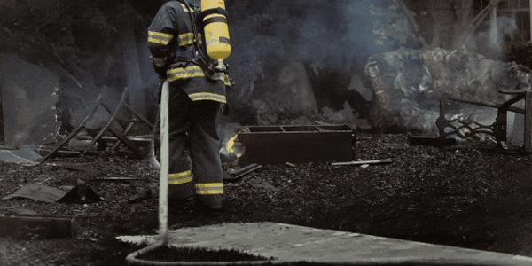 《雄鸡生活》集结三大王牌！HBO又出“狠剧”？