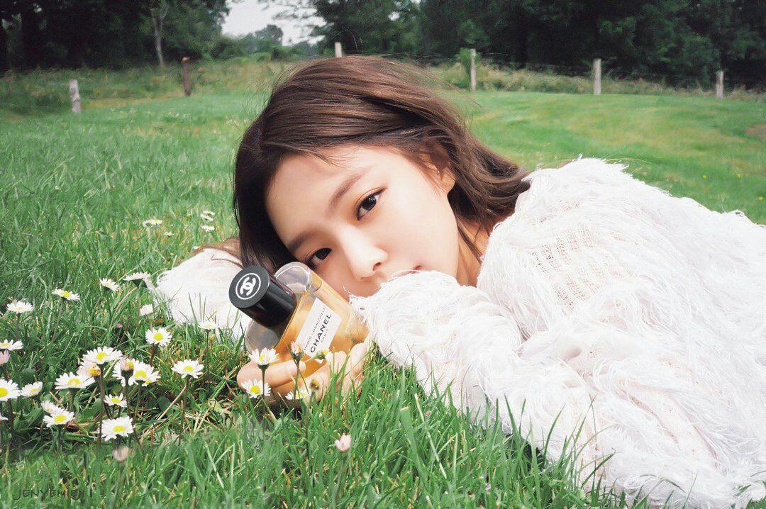 blackpink金珍妮有什么惊为天人的图片? - 知乎