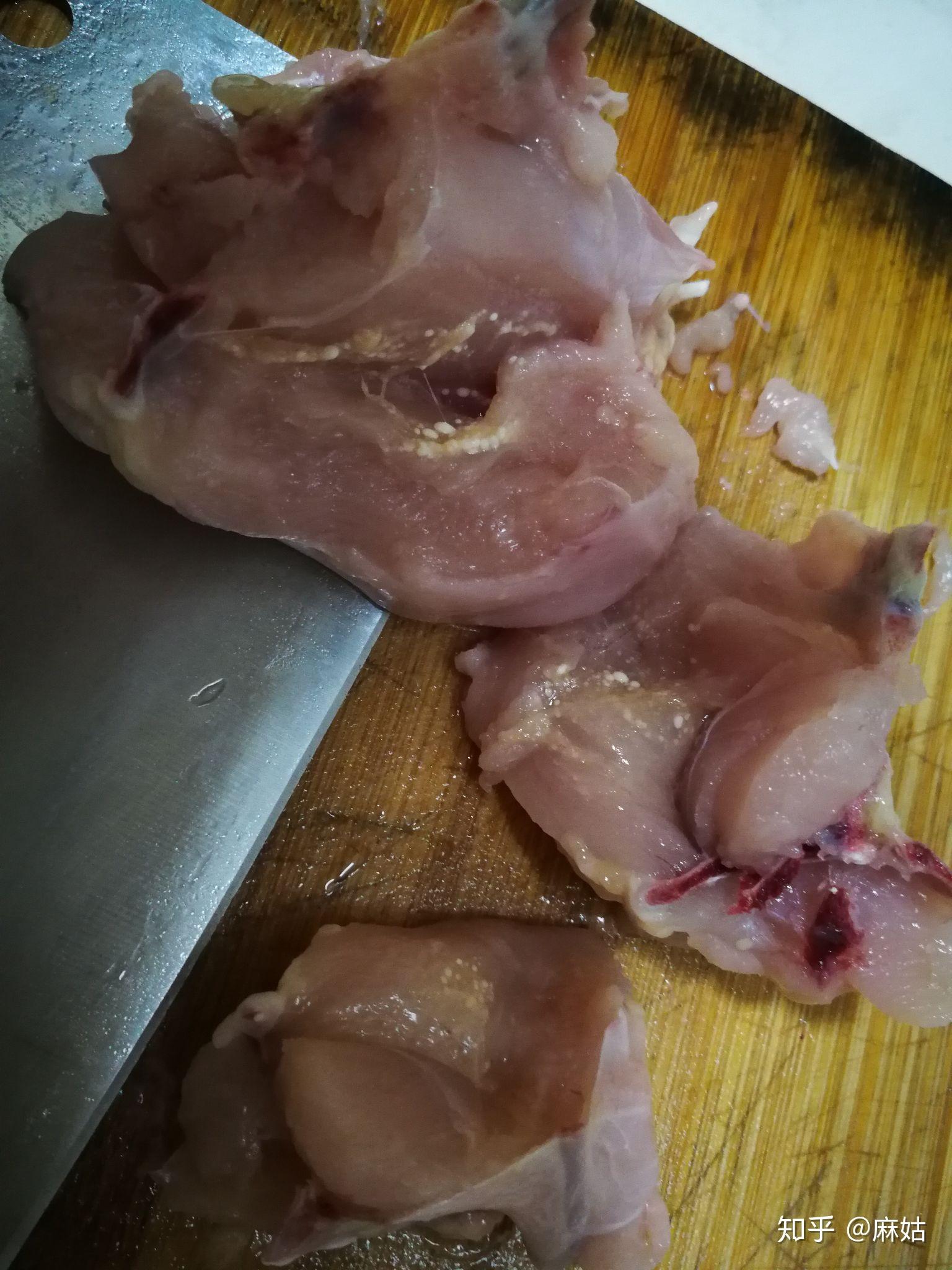 鸡肉(白色)肉和皮生图片