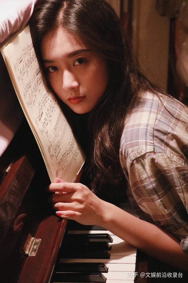 中戏导演系小美女张佳泽全能型种子选手能演能导