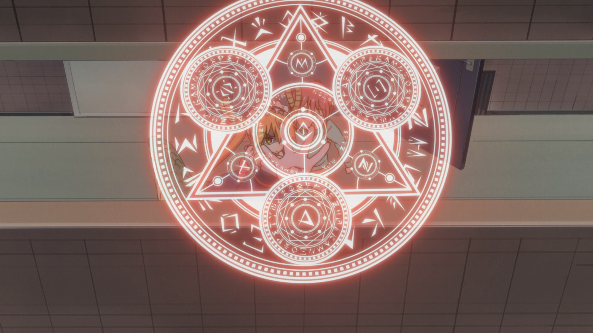 动画中的魔法文字是成系统的,主要出现在魔法阵,每个人的魔法阵是不同