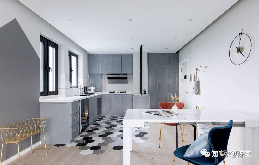 装修深灰色搭配高级感 v2-c3d6f63fa1b38760f5eb0e63b8049578_r.jpg