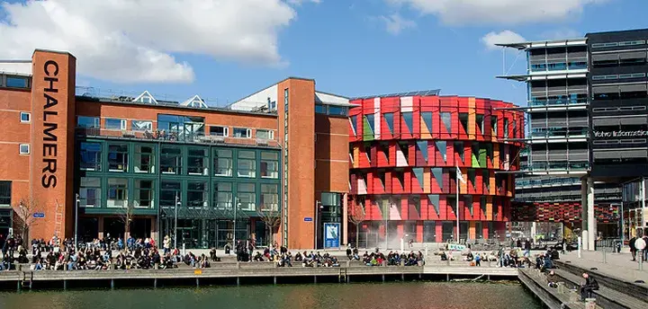 奖学金(avancez scholarships):该奖学金由查尔姆斯基金会 (chalmers