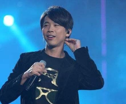 面对当今多元化的音乐和发展现状,陈玉贞谈了自己的看法,她认为音乐