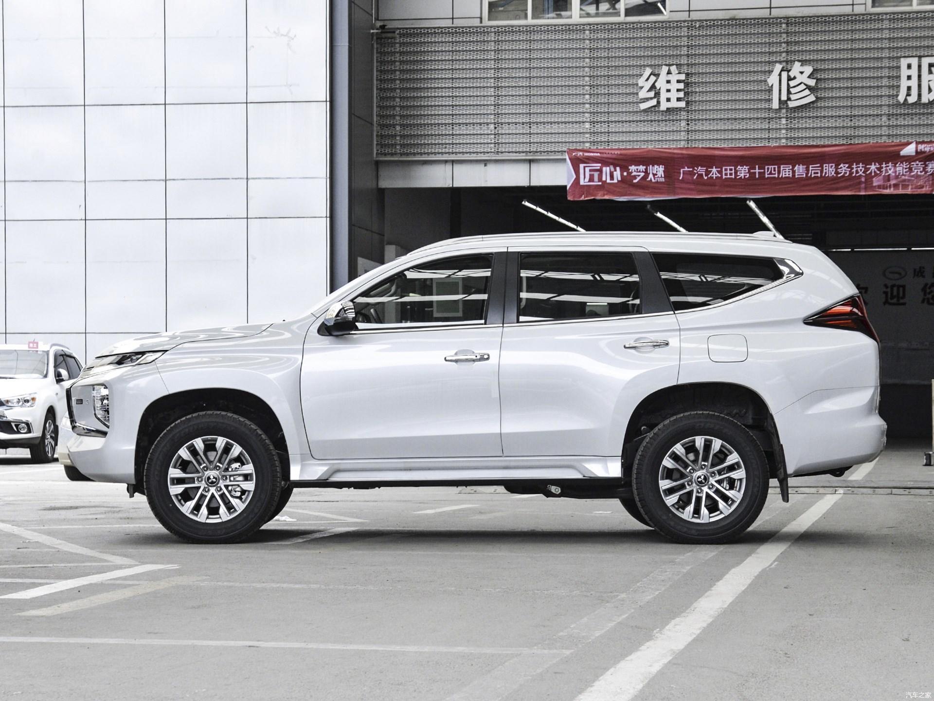 行政风格的硬派suv 三菱帕杰罗·劲畅新增车型上市