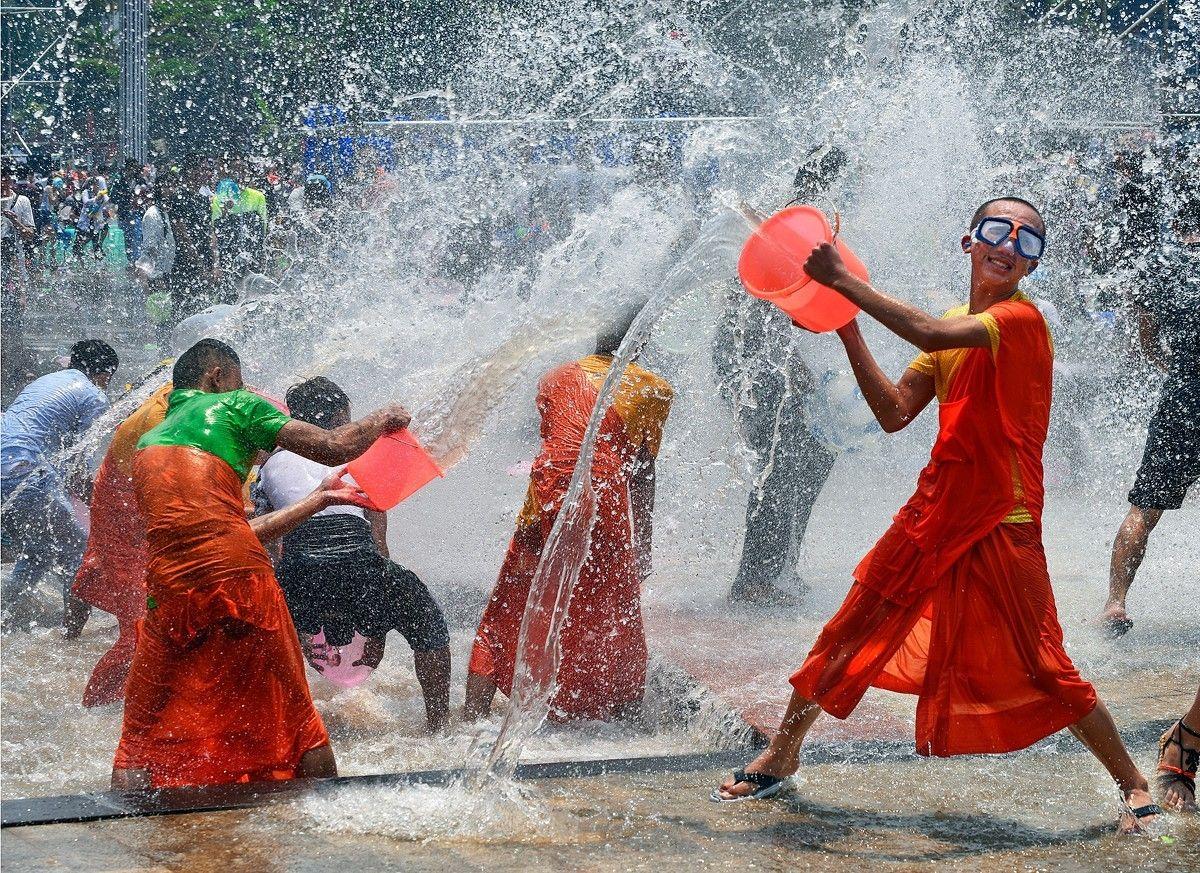 泼水节 "湿身"之旅! - 知乎