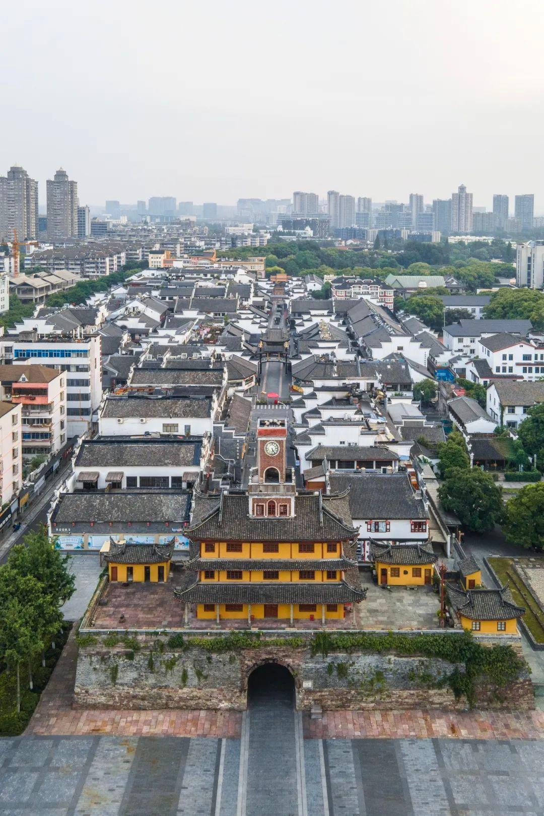 说它是旅游荒漠?包邮区的这座城被远远低估了