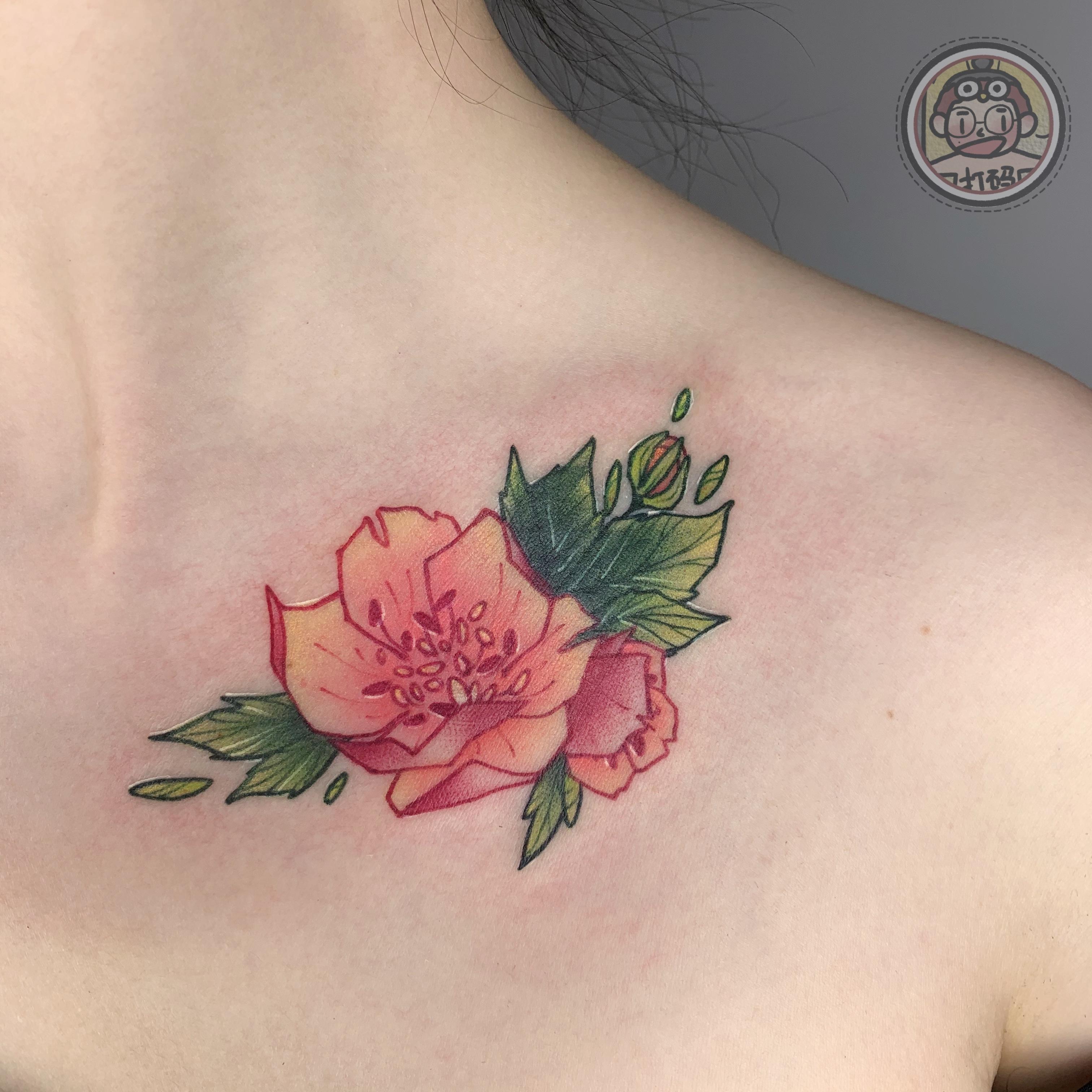 胸口旧纹身遮盖有什么图案?