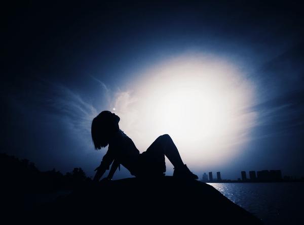 你最喜欢的背影照片是哪张?