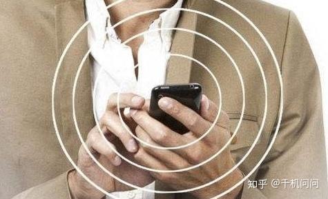 睡觉怎么让手不动 v2-c46b65c05ae7155c2bd3d3a96eb801d0_r.jpg
