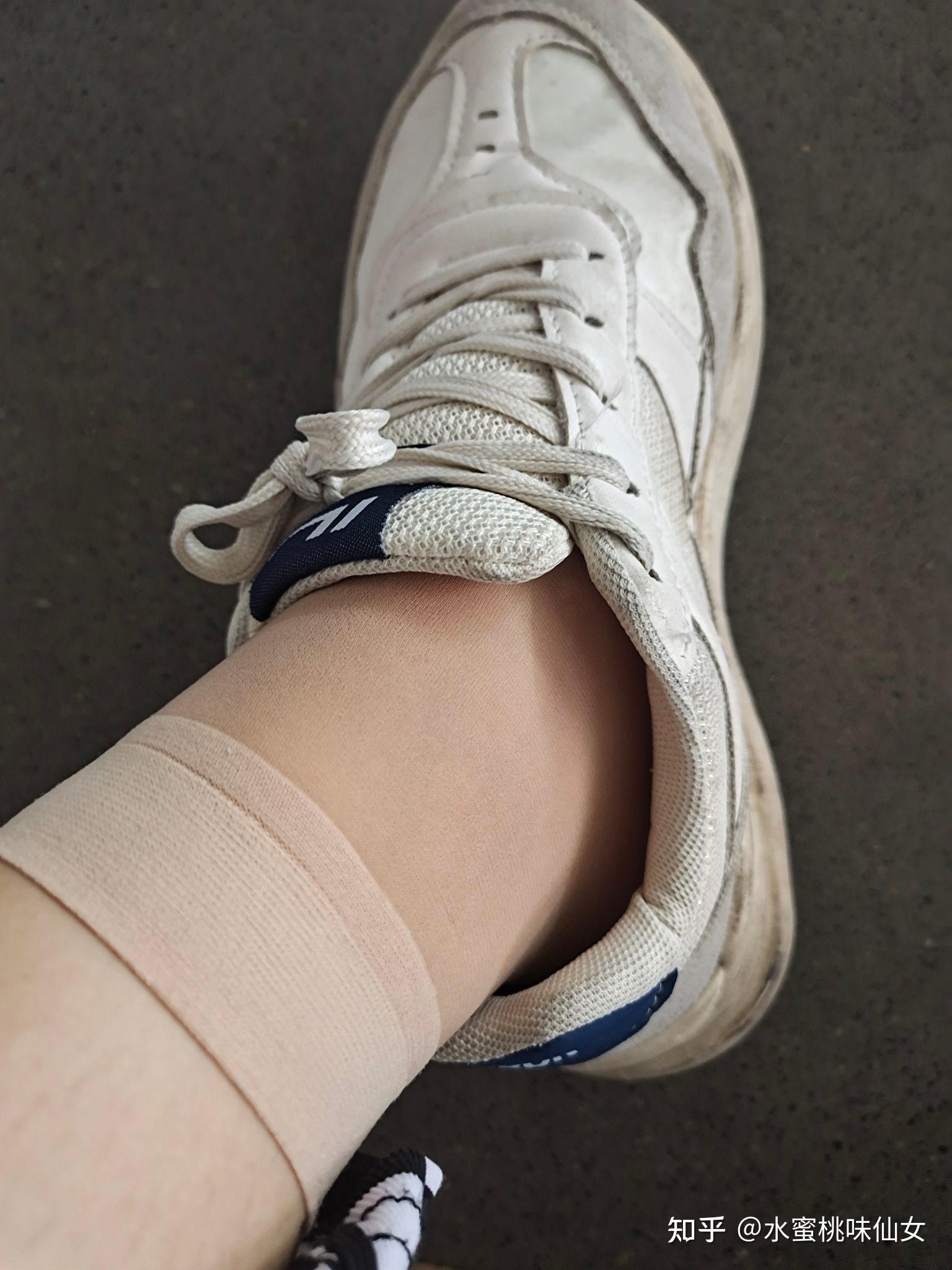 关注问题 67 写回答 登录/注册 丝袜 袜子 船袜 女生夏天穿短丝袜