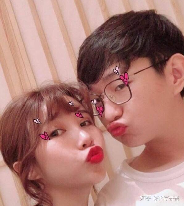 29岁网红主播张沫凡承认新恋情这位男友到底是什么来头