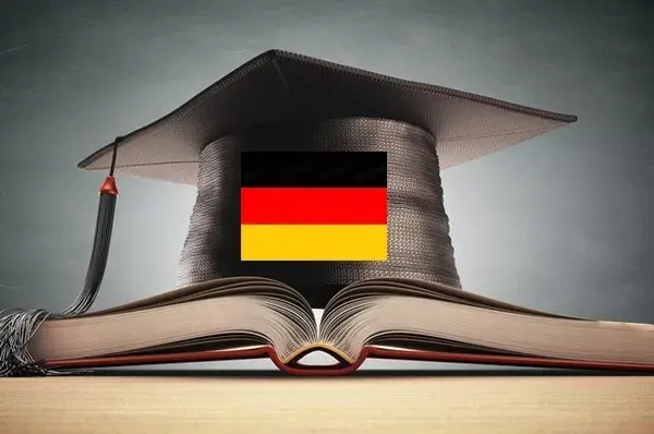 初中毕业可以去韩国留学吗_德国留学生毕业图片_大学生毕业可以留学吗
