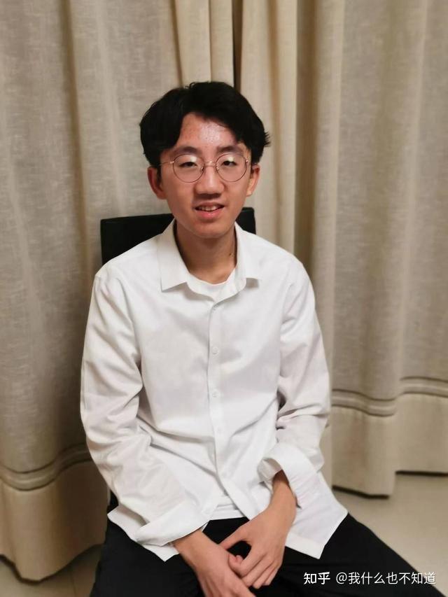 群英会来看看2022年全国各省高考状元及顶尖学霸吧