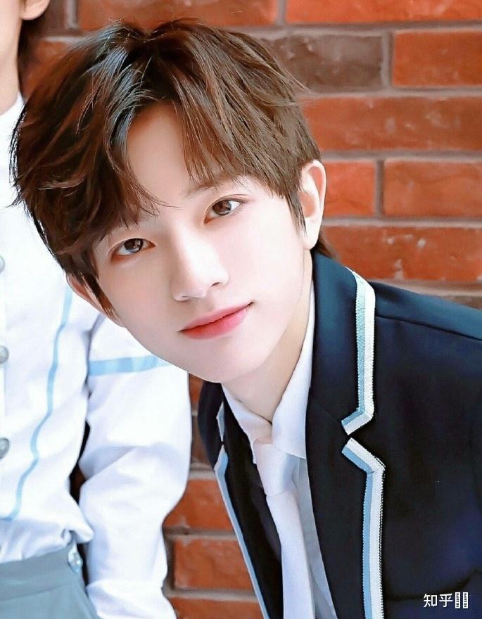 如何评价青春有你3训练生刘冠佑