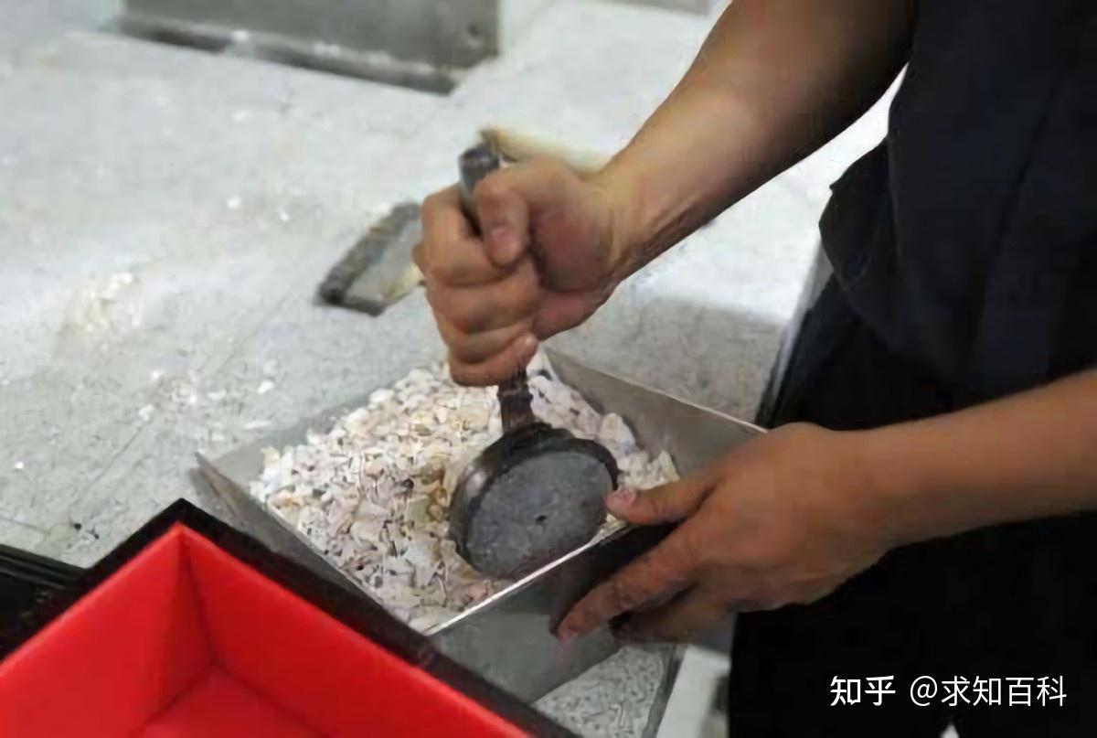 火化后的骨灰,到底剩些什么?埋葬多年后又会变成什么样? - 知乎