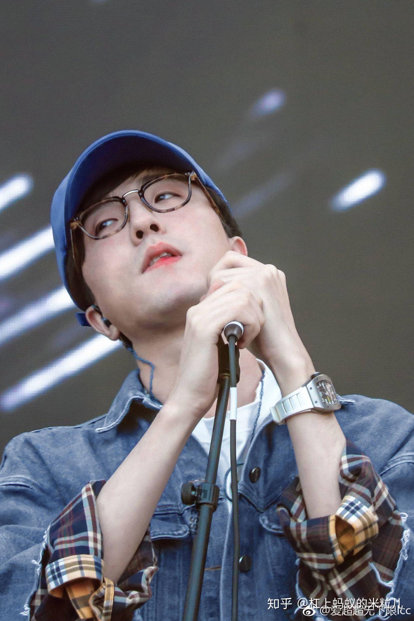 大家手机里到底有多少李常超的美照