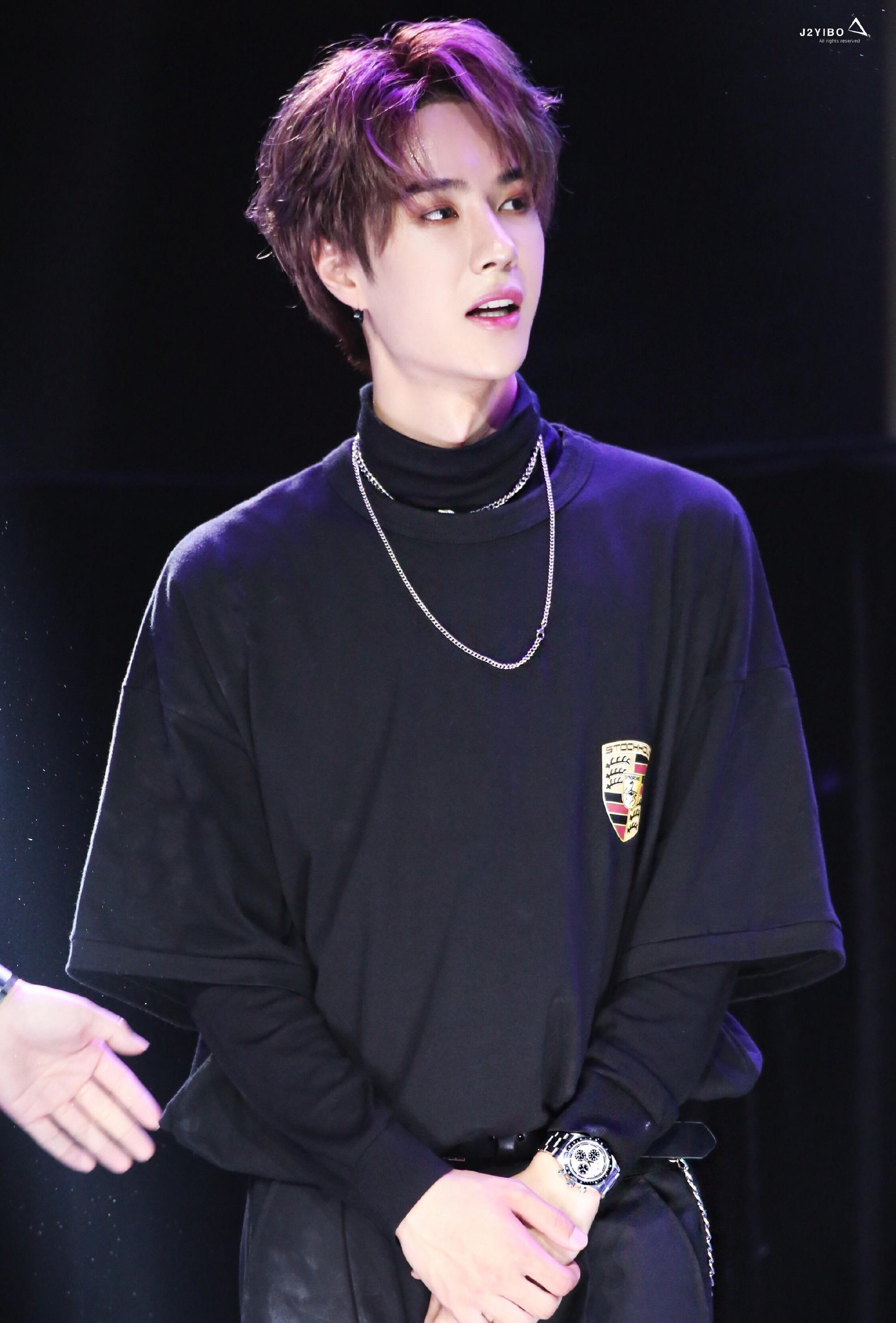 我来求图了你们有哪一些王一博的神仙照片跪求分享