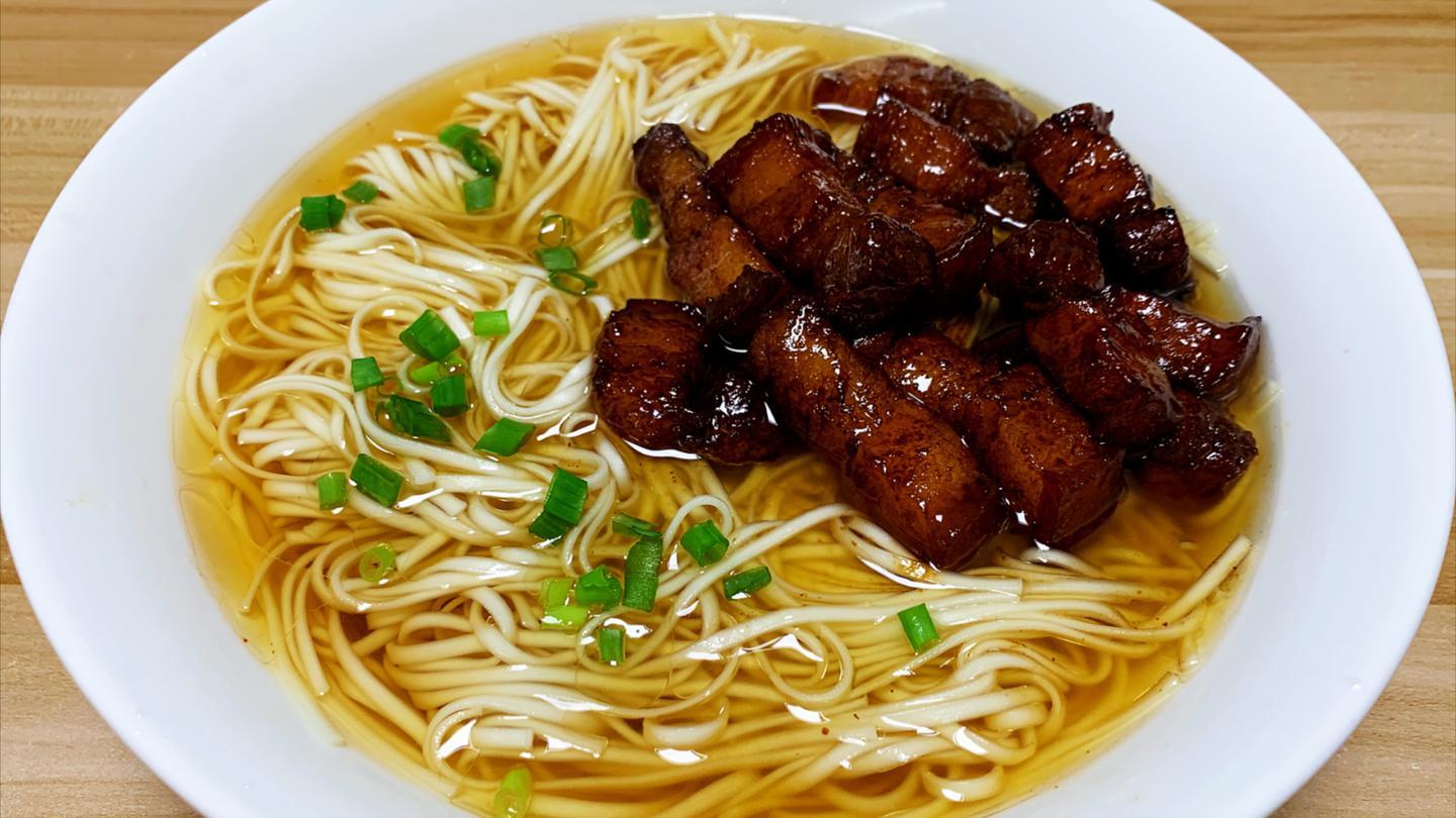 炸酱面的灵魂是熬酱农村姑娘教你熬酱小诀窍