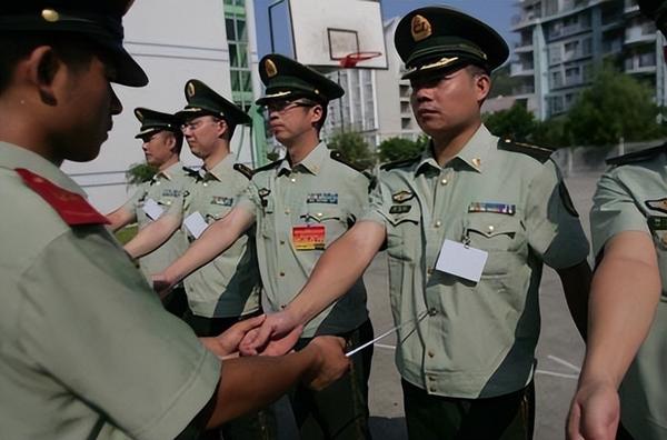 军事体能评分标准及动作要领!照做拿到军考入场券 - 知乎