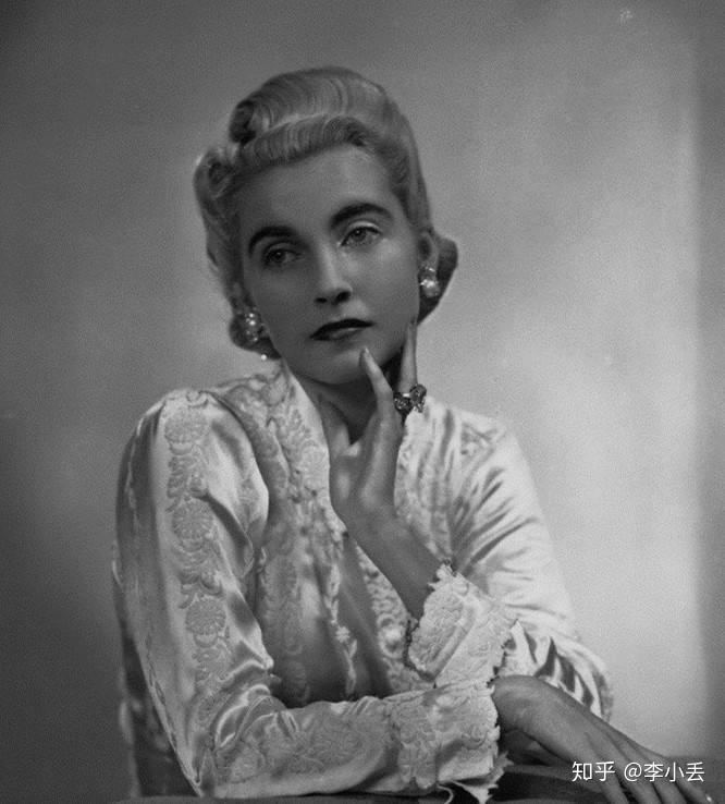 戴最贵的珠宝嫁最帅的王子可她的一生却是个笑话