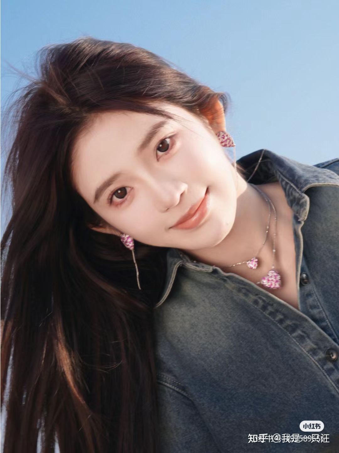 你见过最漂亮的女生长什么样?