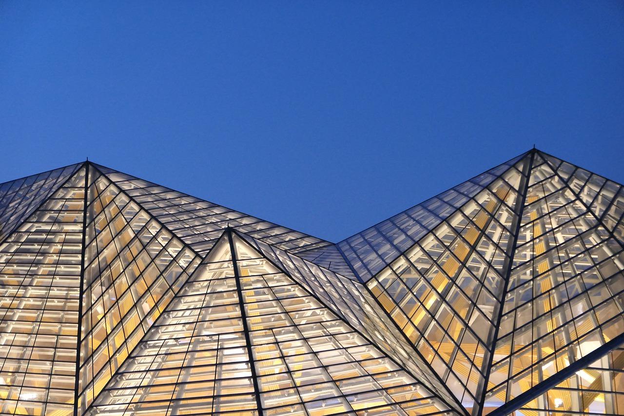 九所和东方哪里好