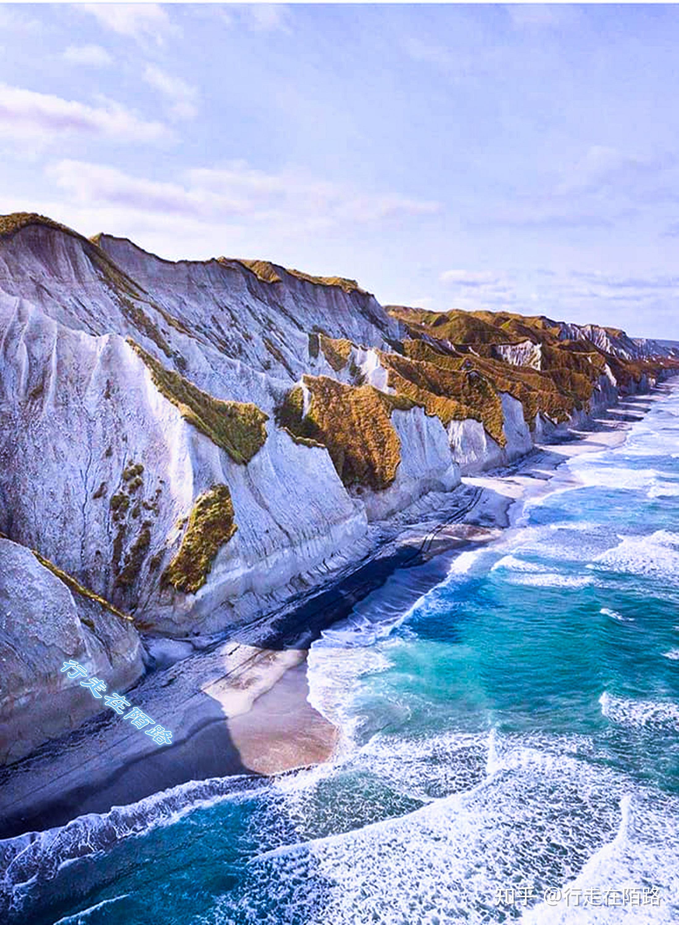 择捉岛20座火山有8座是活的岛上鱼子酱任吃温泉免费