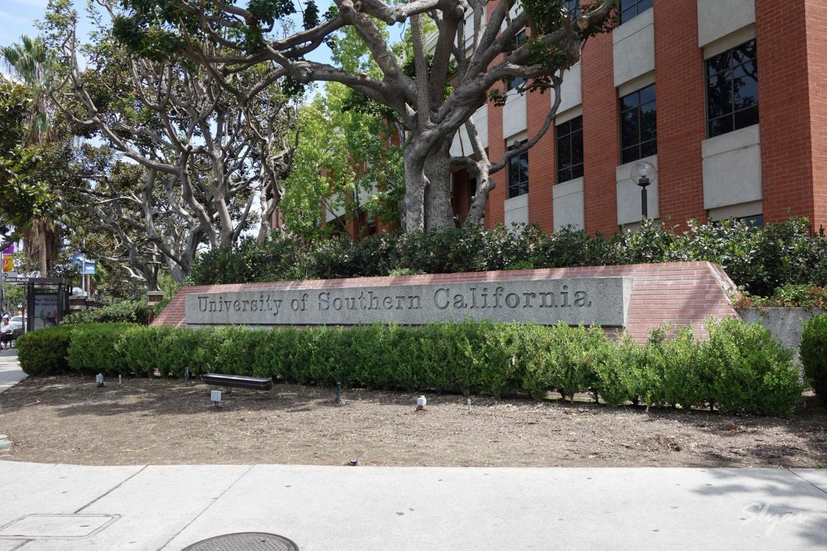 【留学申请】卫生事业管理专业出国留学如何选择?