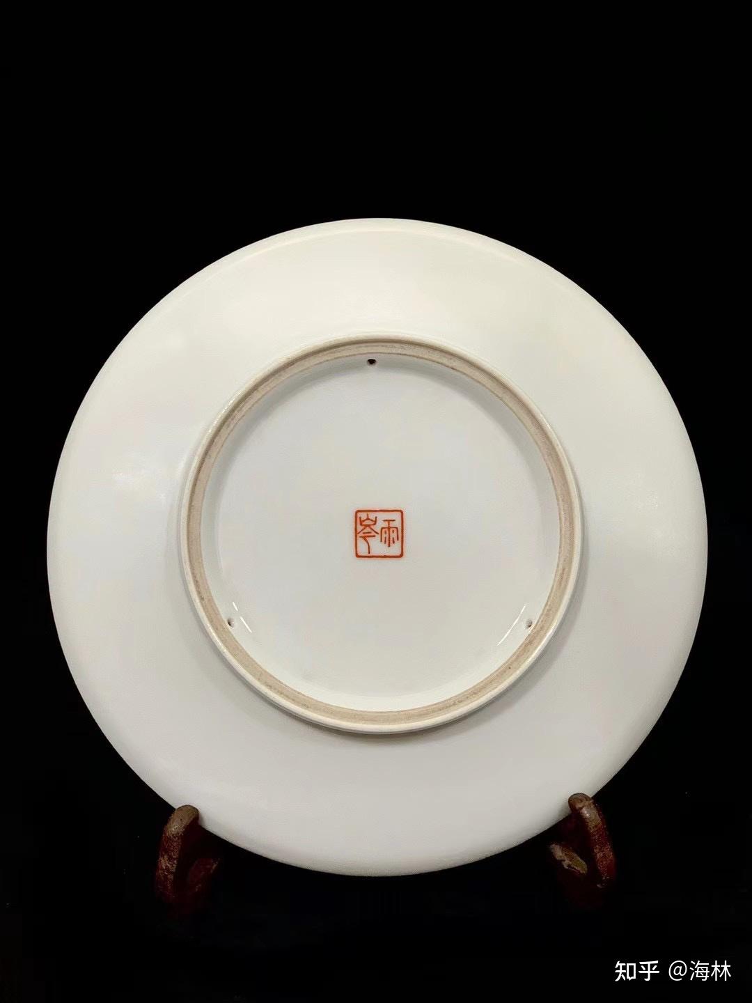 民国珠山八友刘雨岑之作墨彩图案边四季花鸟盘四块一套挂盘尺寸直径22