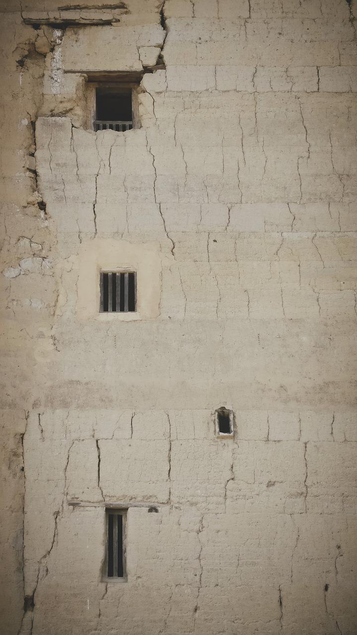 柱子隔断用什么材料