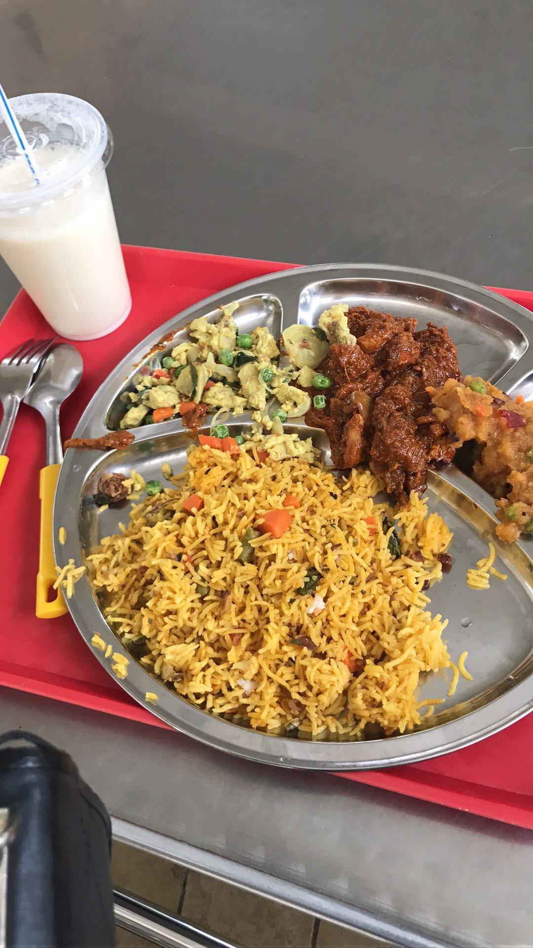 国外大学食堂是什么样子的