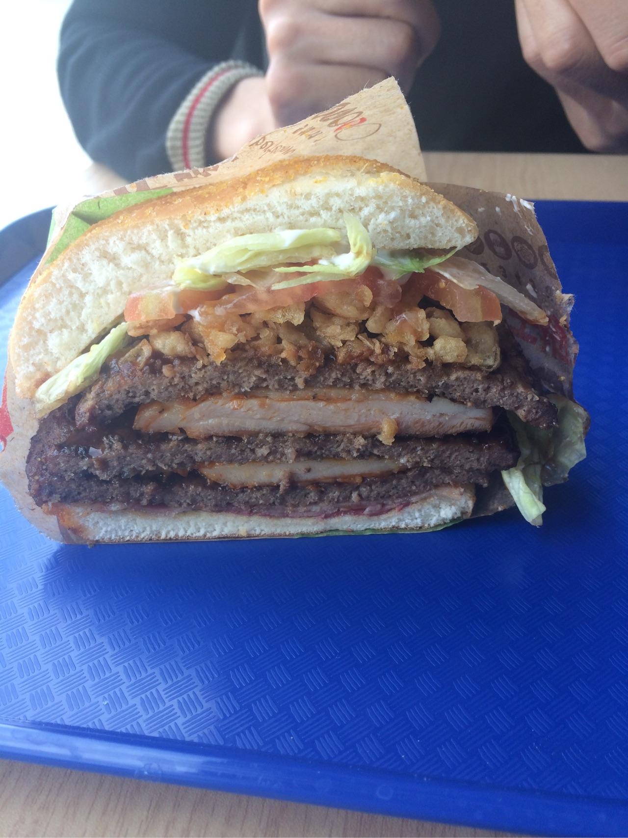 吃汉堡王的三层汉堡是一种怎样的体验