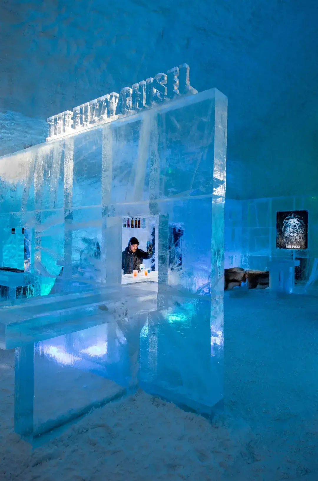 探奇全球首家冰雪酒店30周年