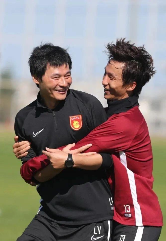 万人关注截止目前百度贴吧中"李毅吧"俗称"帝吧"对于现在的球迷来说